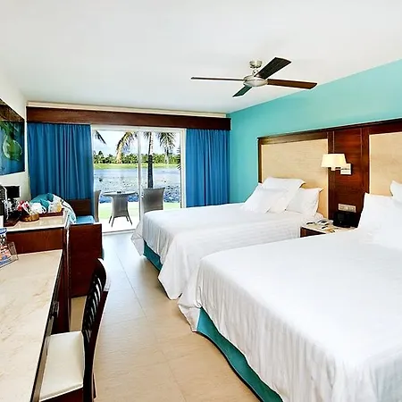 Hotel Premium Level At Barcelo Bavaro Palace
